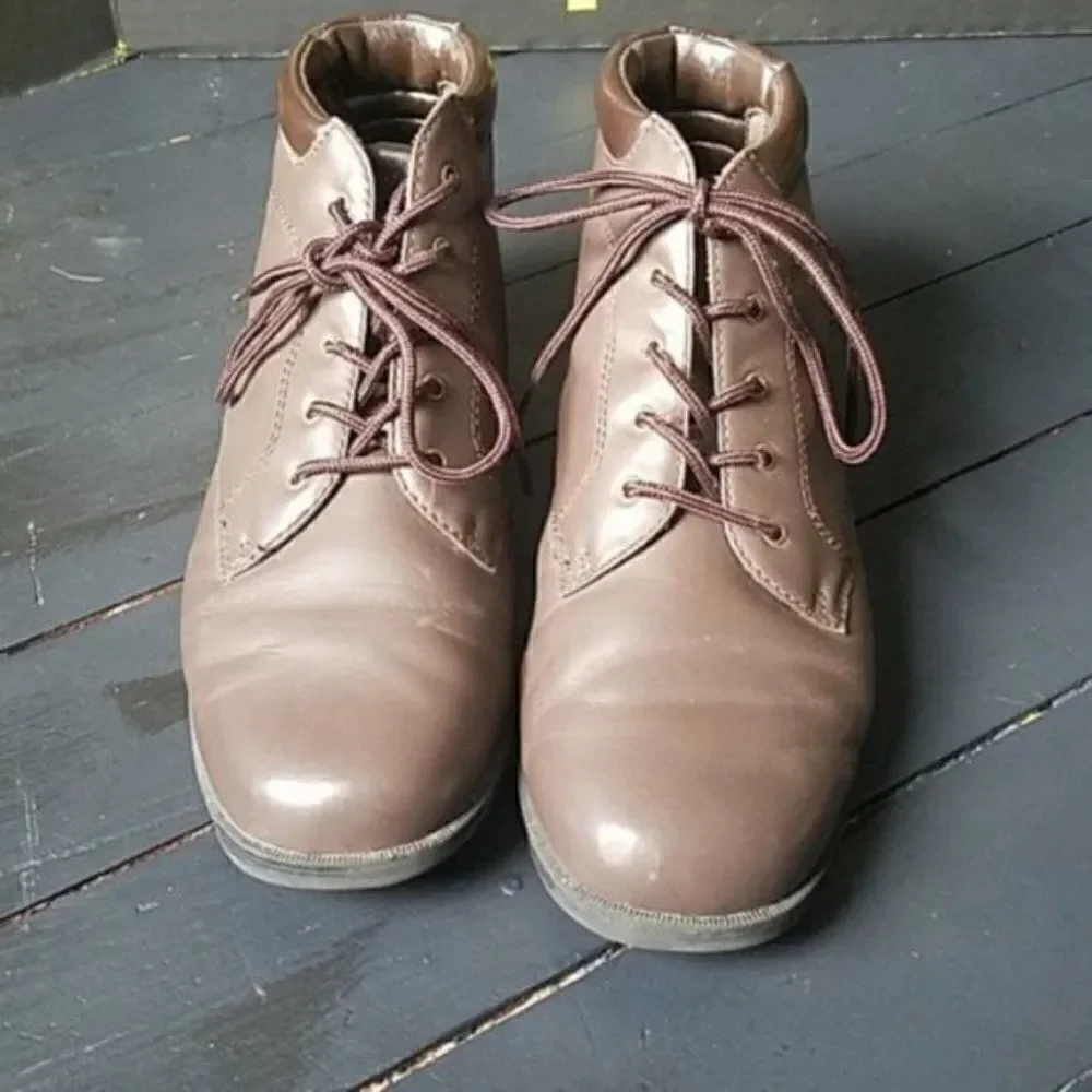 Danelle Brown Shoes